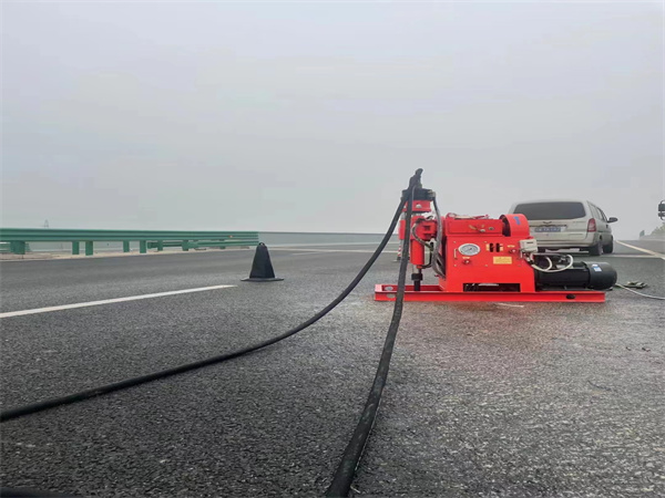 达川马路路基路面开裂下沉注浆加固灌浆