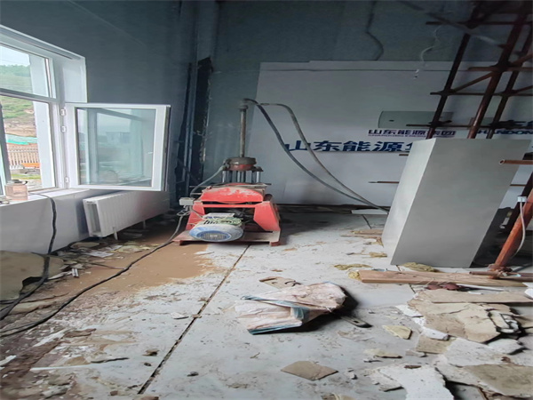 达川地基基础下沉墙体裂缝加固注浆顶升施工